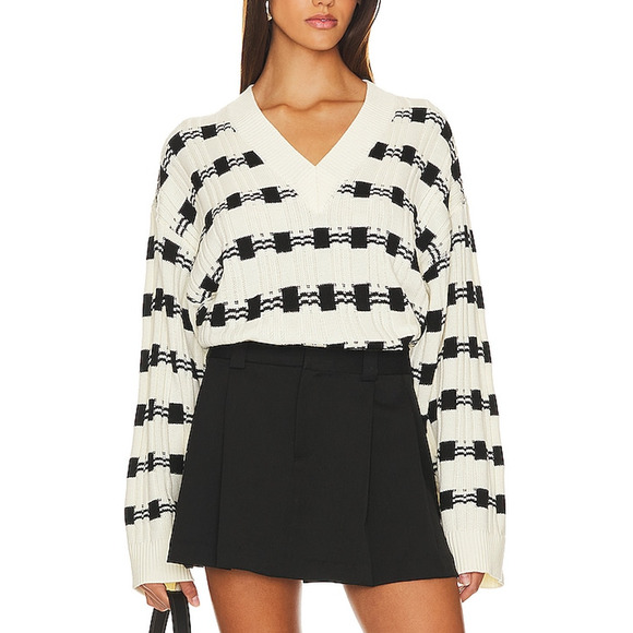 L'Academie 'Evran' White Check Sweater Size S